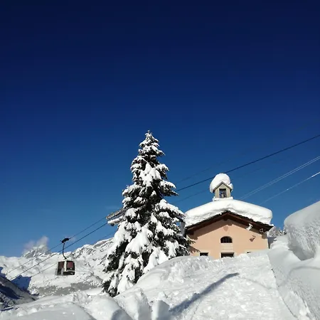 Rifugio Vieux Crest 3*