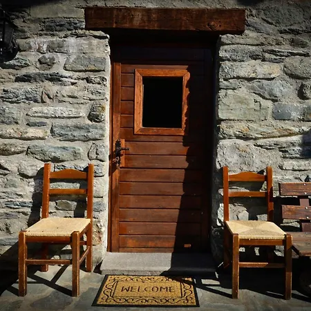 Rifugio Vieux Crest 호텔