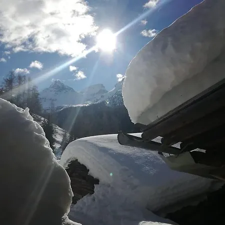 Rifugio Vieux Crest 호텔