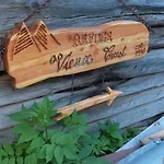 Rifugio Vieux Crest Hotel