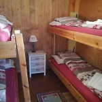 Rifugio Vieux Crest Hotel 3*