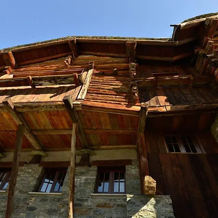 Rifugio Vieux Crest Hotel