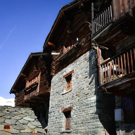 Hotell Rifugio Vieux Crest