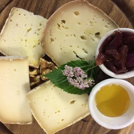 Hotell Rifugio Vieux Crest