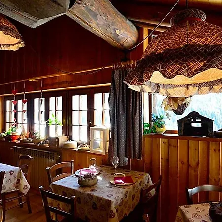 Rifugio Vieux Crest 3*