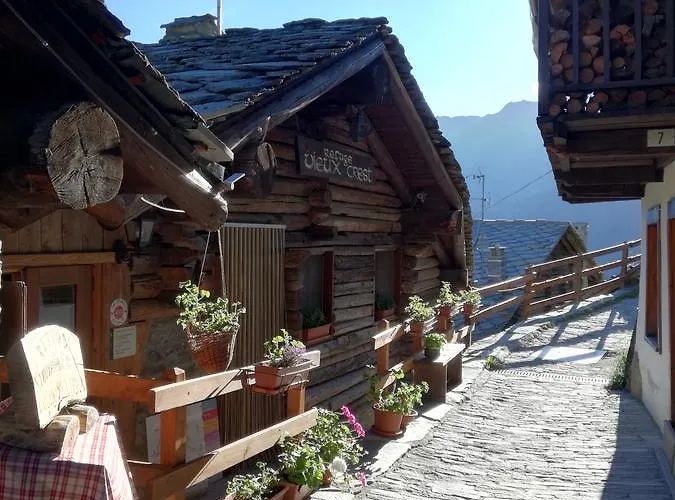 Szálloda Rifugio Vieux Crest 3*